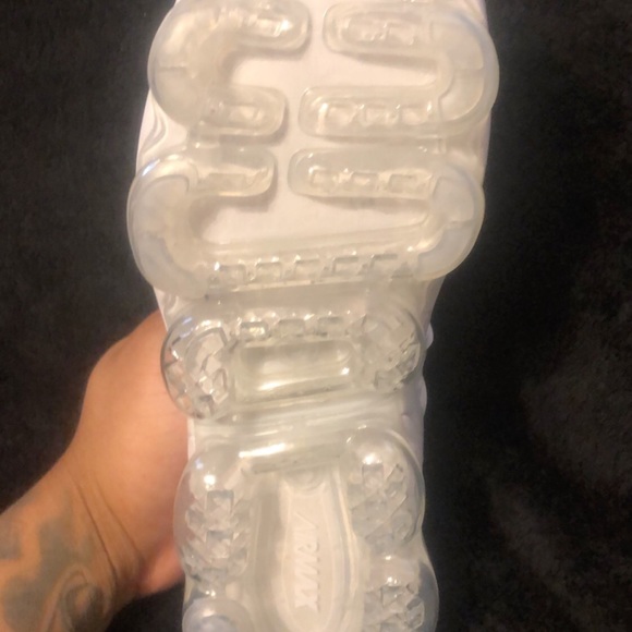 Nike Air Vapormax - Picture 6 of 9